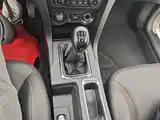 Фото 14 - Geely Vision