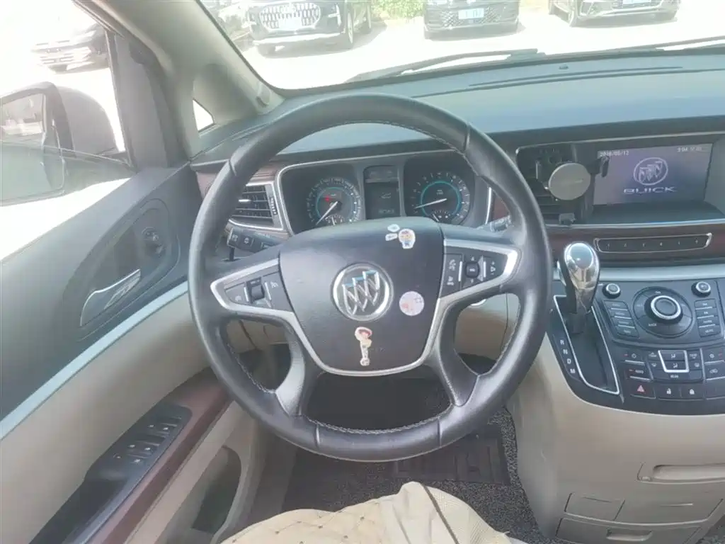 Buick GL8 2014 2.4L LT Luxury Business Executive фото 7