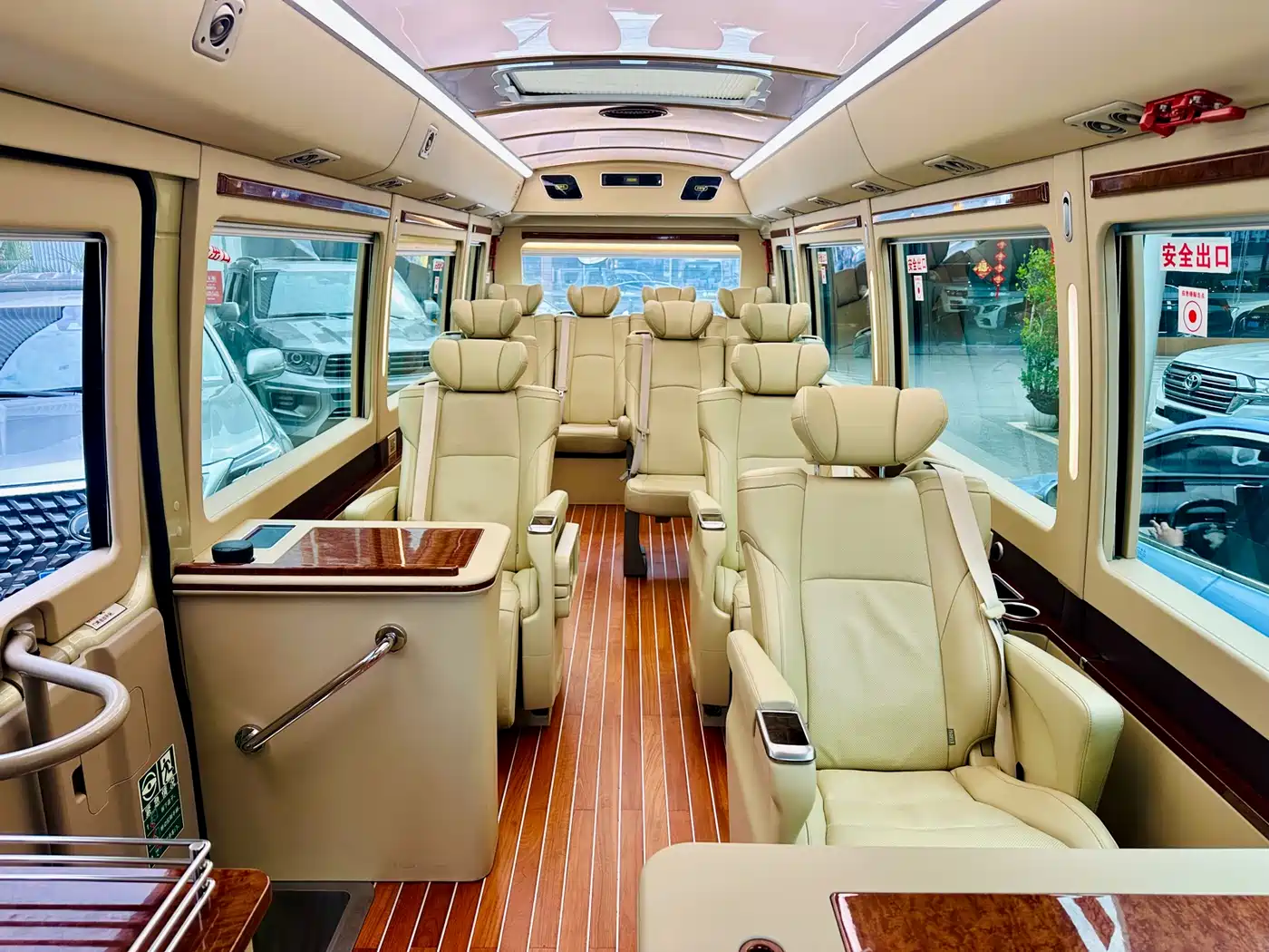 Toyota Coaster 2019 4.0L Luxury Vehicle GRB53L-ZCMEK 20-seater 9GR фото 7