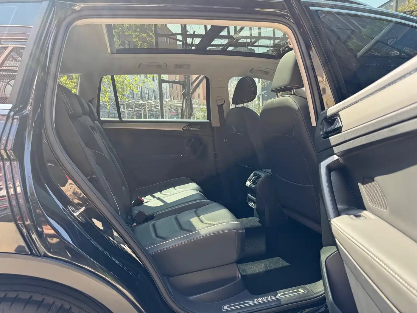 Volkswagen Tiguan L 2017 330TSI Automatic 2WD Flagship Edition фото 10