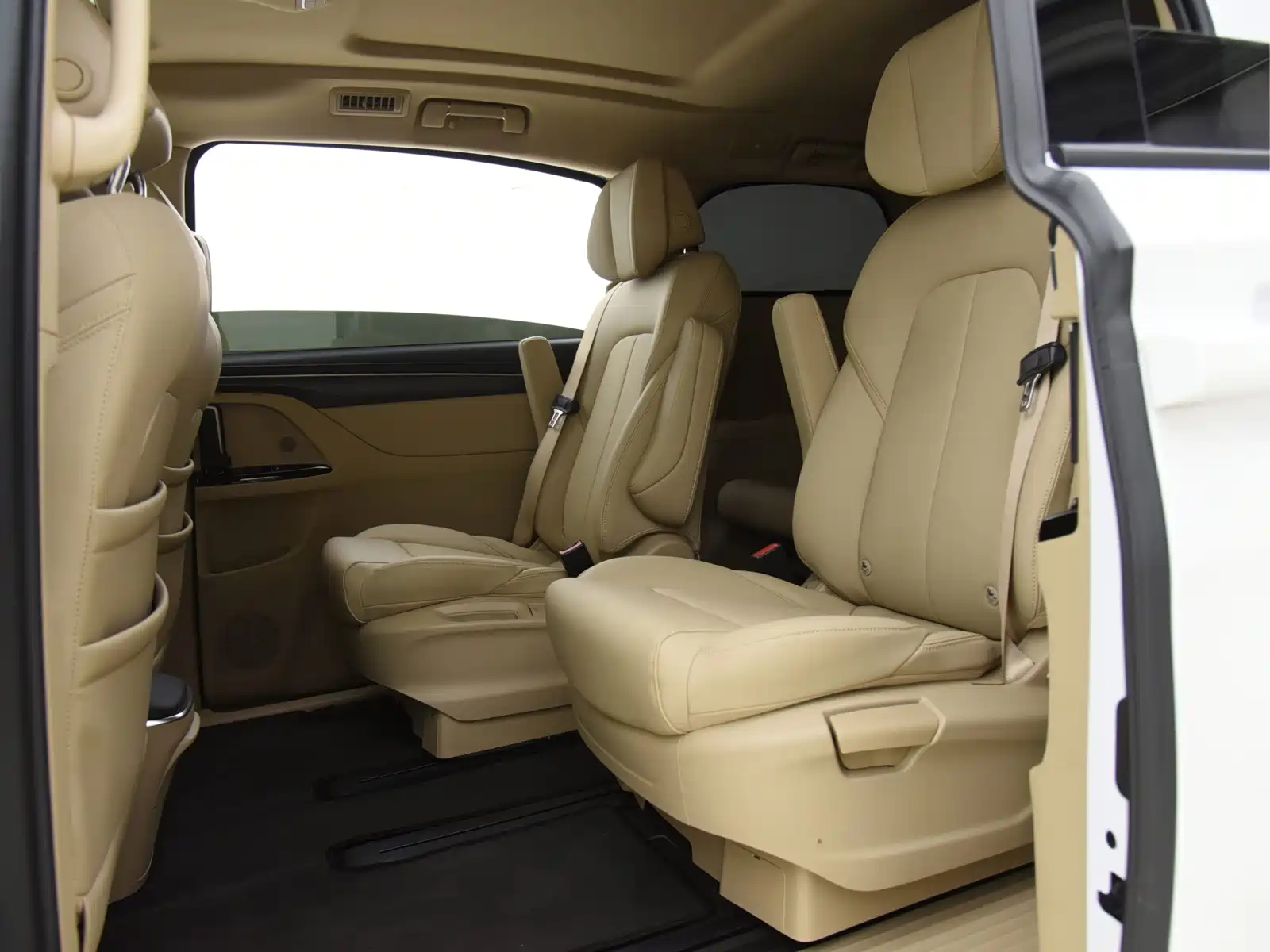 Фото 8 - Buick GL8