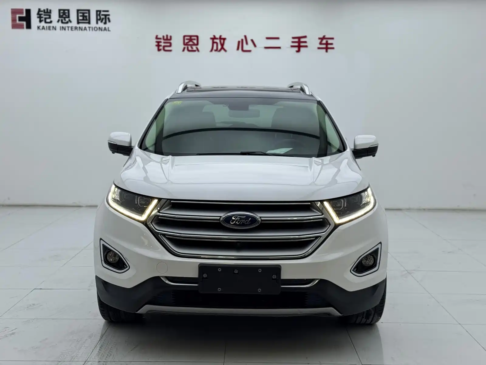 Фото 2 - Ford Edge
