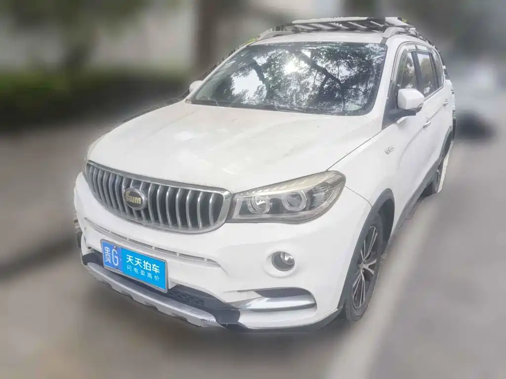 SWM Motor SWM X7 2019 2018 Facelift 1.8L Manual Comfort 7-Seater
