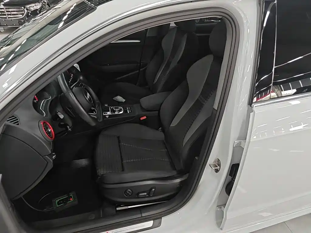 Фото 15 - Audi A3