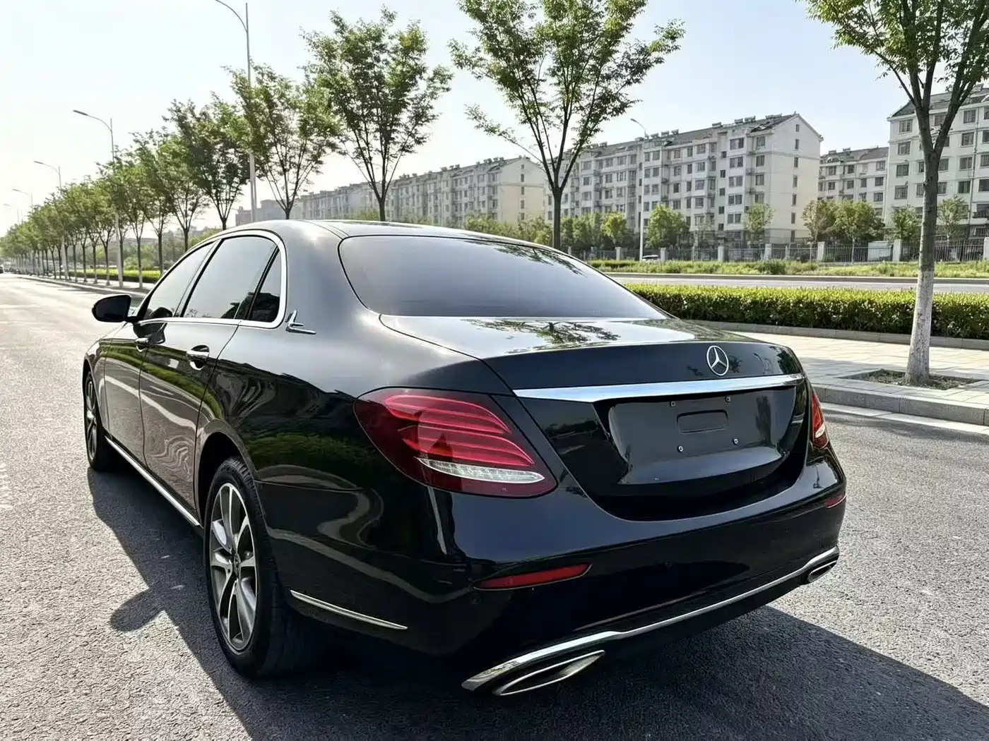 صورة 7 - Mercedes-Benz E-Class