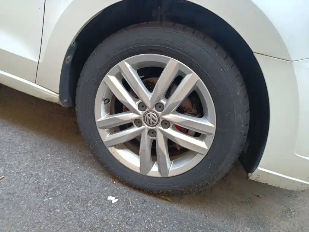 Volkswagen Jetta 2019 2019 Dream Edition 1.4L Manual Fashion