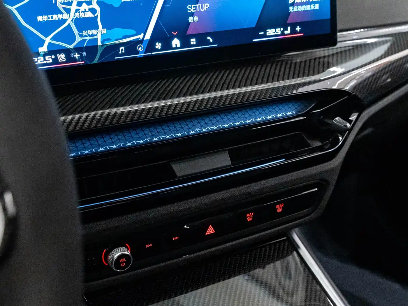 BMW M2 2024 M2 фото 11