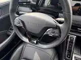 Фото 8 - Roewe i5