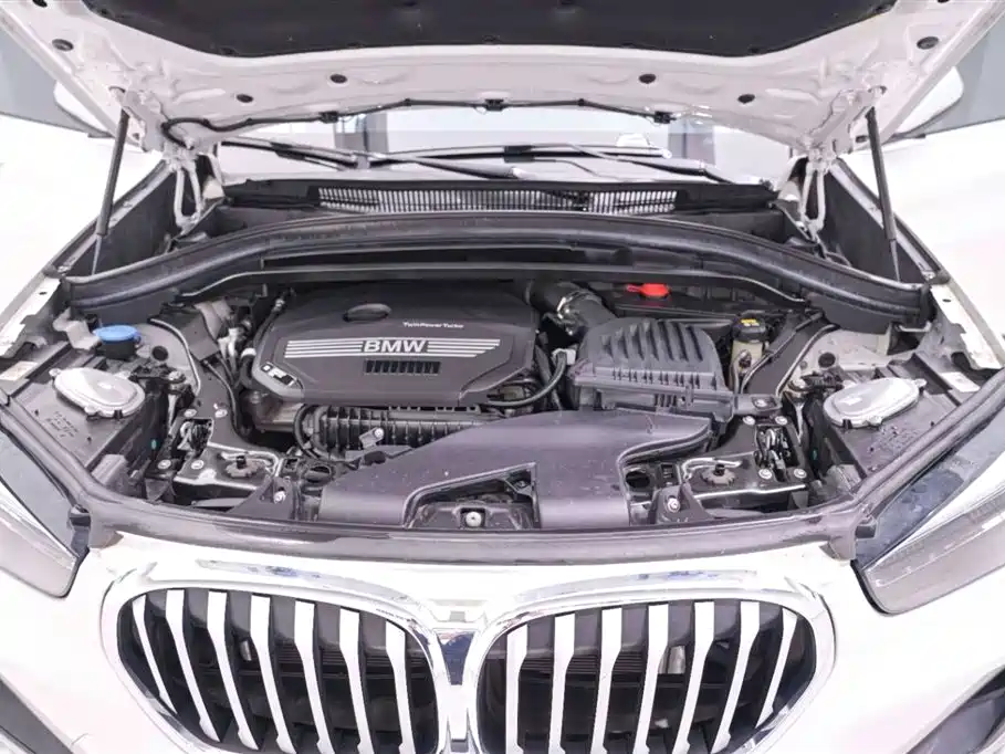 BMW X1 2022 sDrive20Li Fashion фото 17