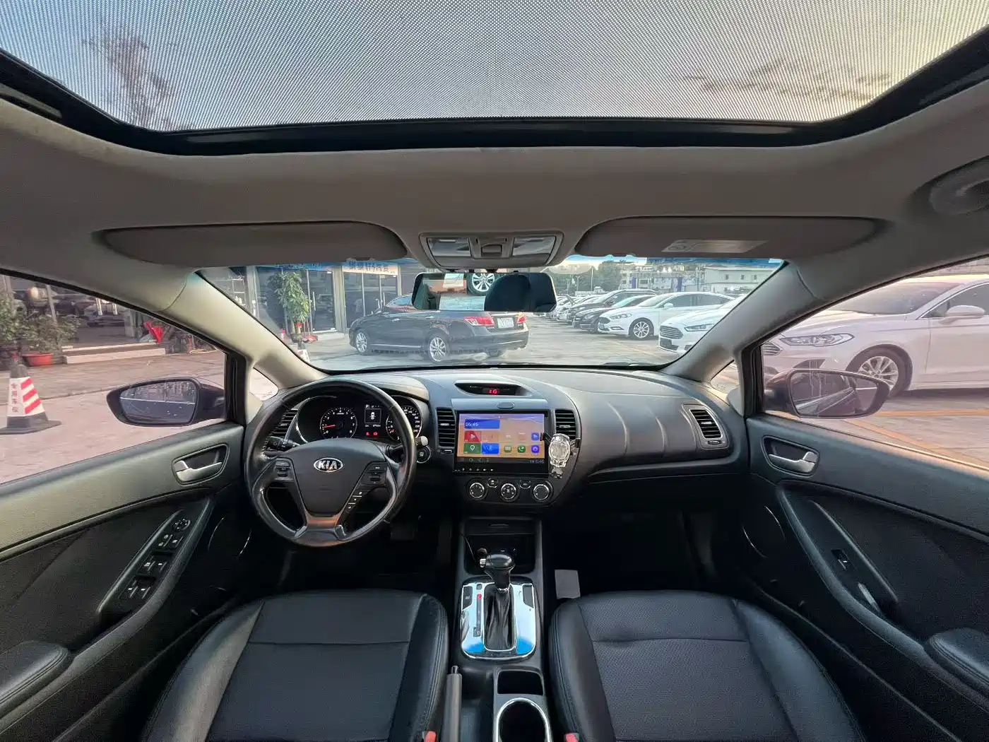 Фото 5 - Kia K3