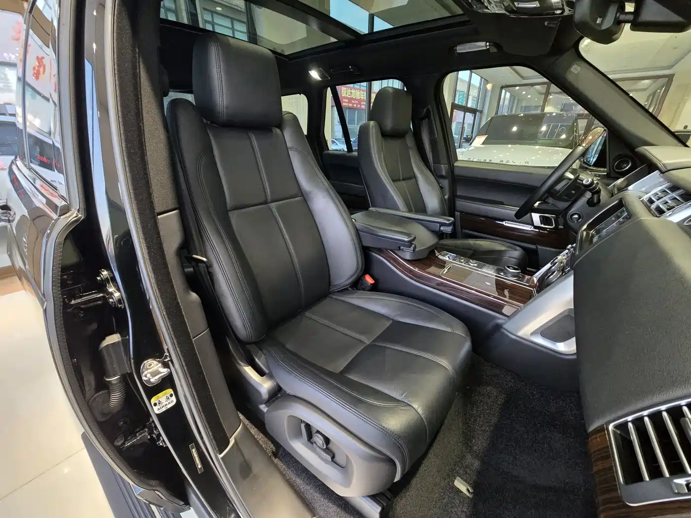 Land Rover Range Rover 2017 3.0 SC V6 Vogue фото 13