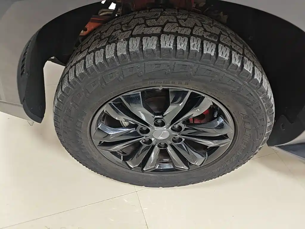 Maxus D90 Pro 2022 2021 2.0T Diesel 4WD Alxa Edition 6-seater