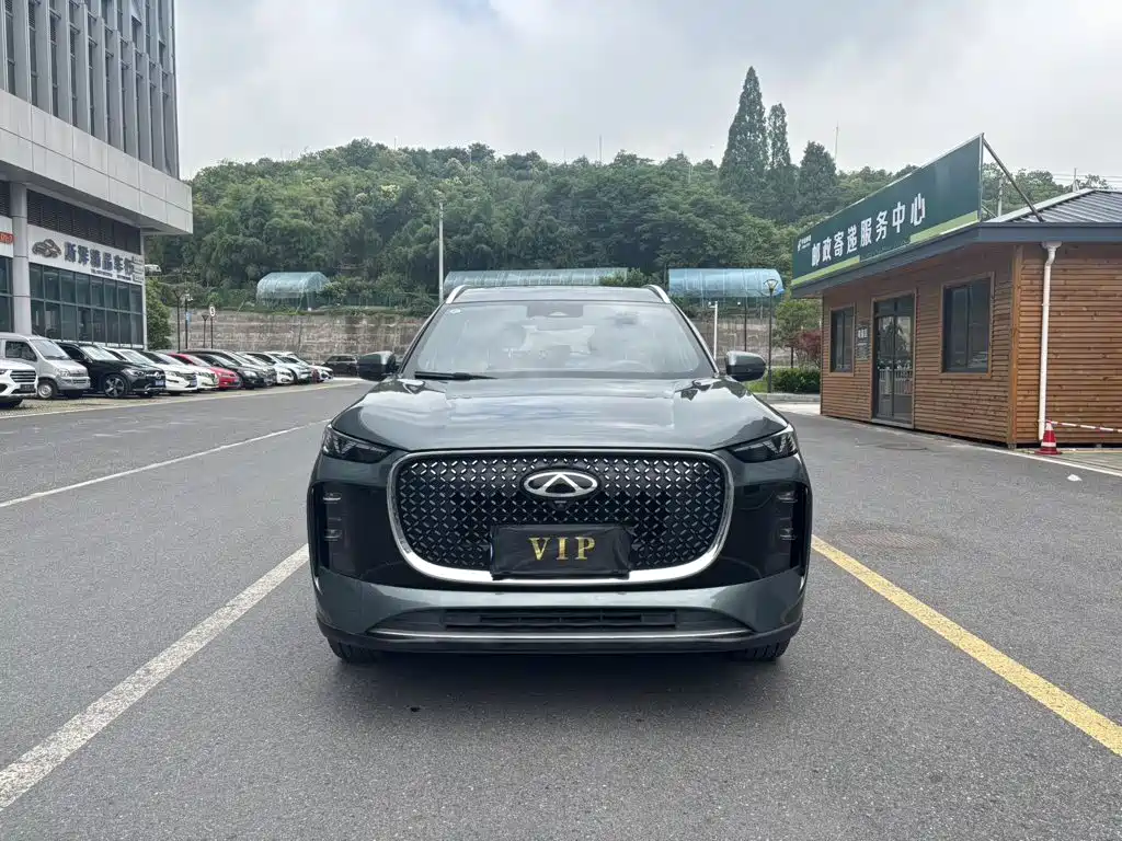 Chery Tiggo 8 PLUS 2024 2025 290TGDI DCT Premium 5-seater