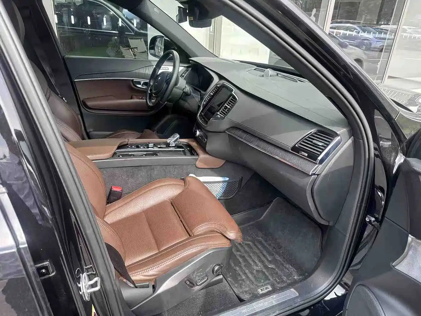 Volvo XC90 Plug-in Hybrid 2020 2021 E-Drive Hybrid T8 Premium Luxury 7-Seater