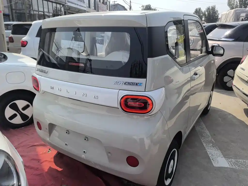 Wuling Motors Hongguang MINIEV 2026 2024 3rd Generation 215km Youth Edition