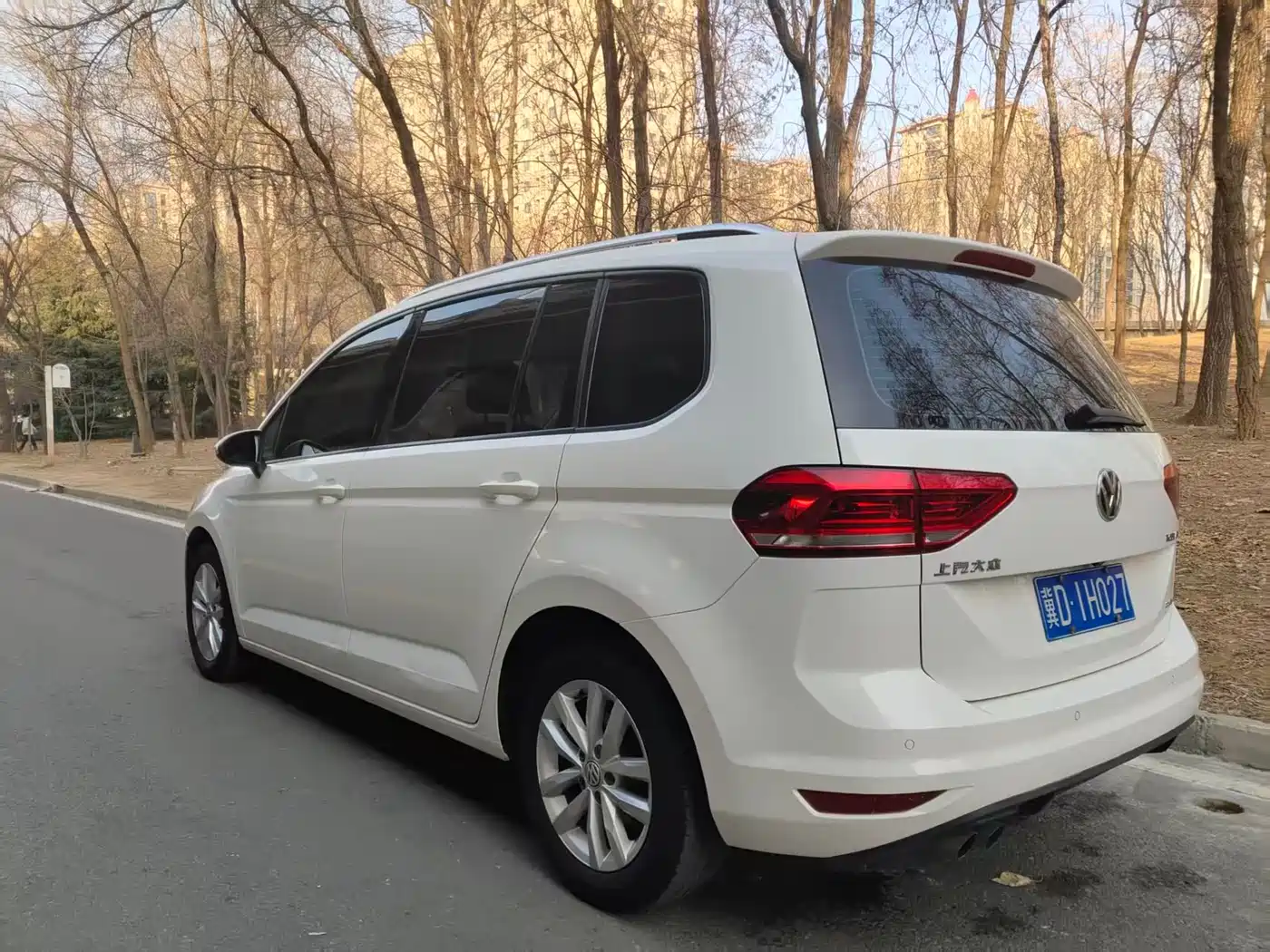 Volkswagen Touran 2018 Touran L 280TSI DSG Comfort 7-seater China V фото 5