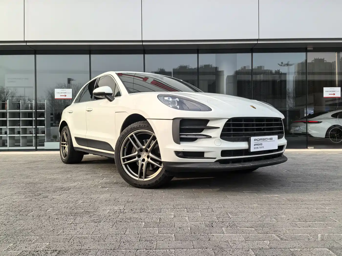 Porsche Macan 2018 Macan 2.0T фото 9