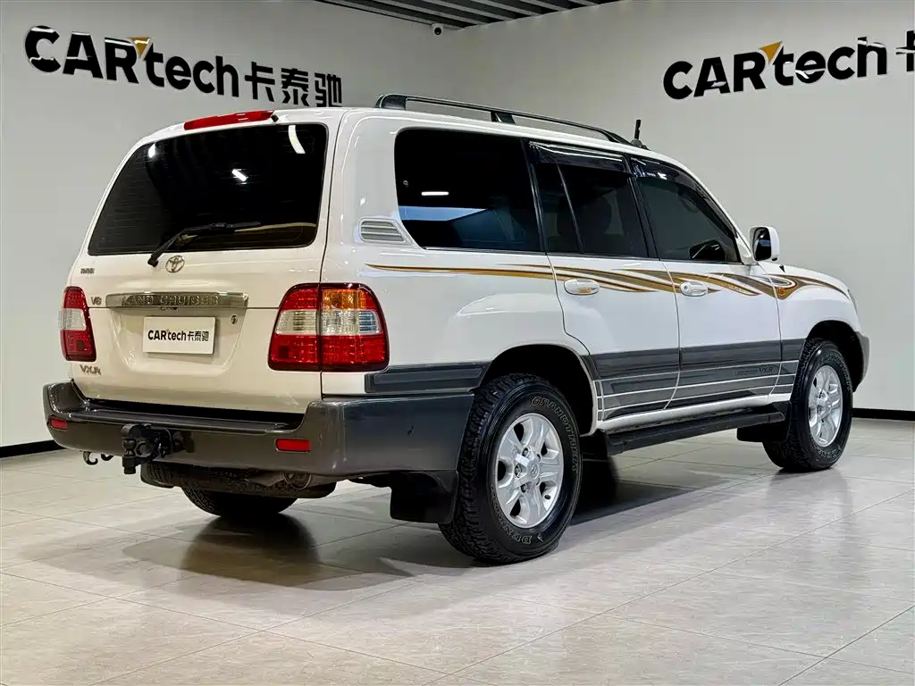 Toyota Land Cruiser 2005 4.7L Automatic VX-R фото 4