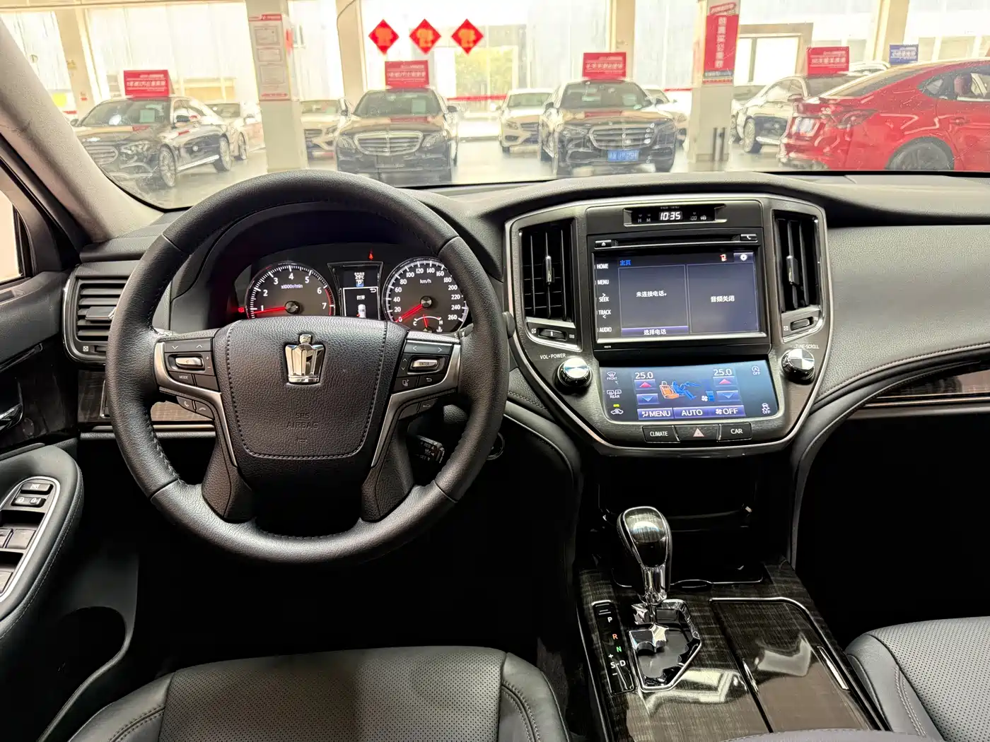 Toyota Crown 2015 2.0T Fashion фото 6