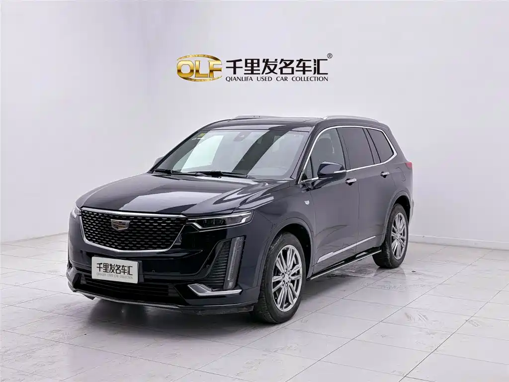 CADILLAC XT6