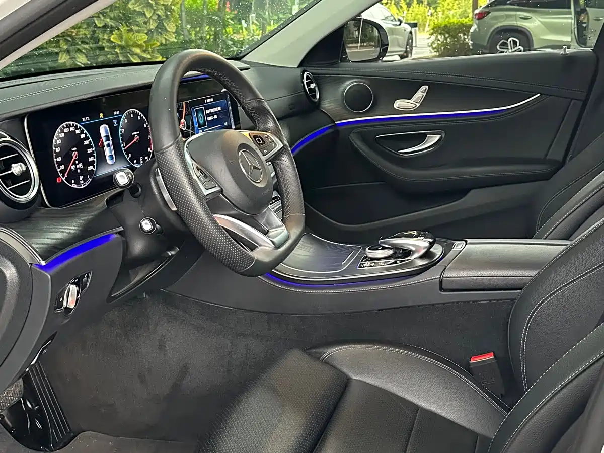 Mercedes-Benz E-Class 2018 E 200 L Sport фото 12