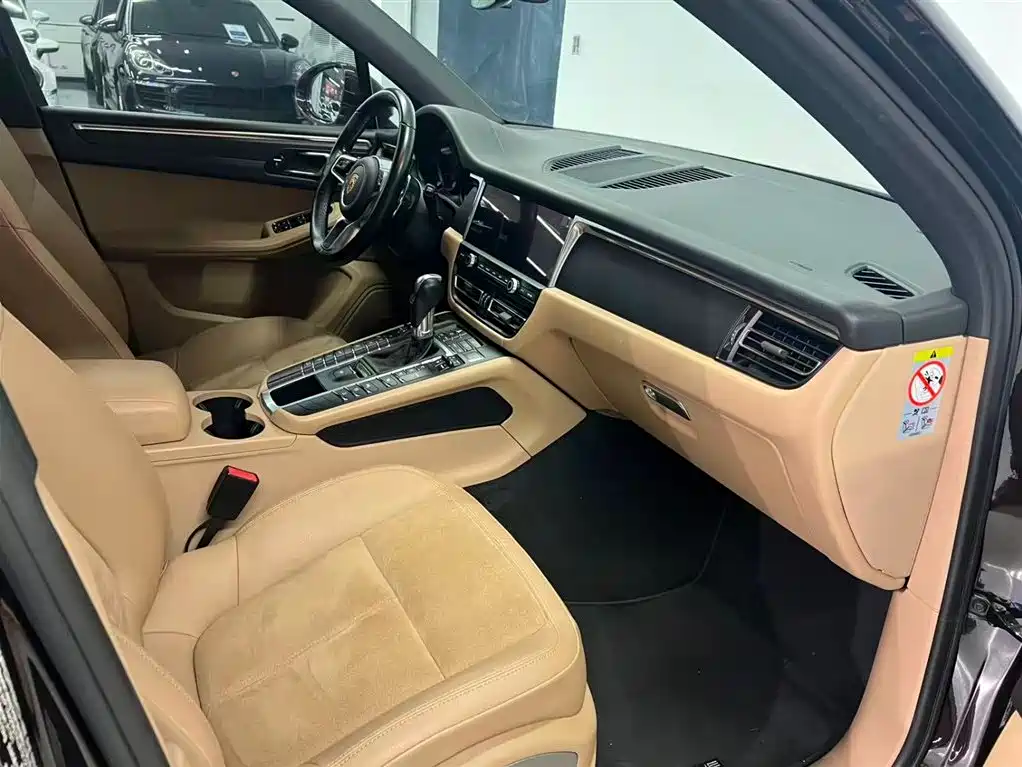Porsche Macan 2018 Macan 2.0T фото 14