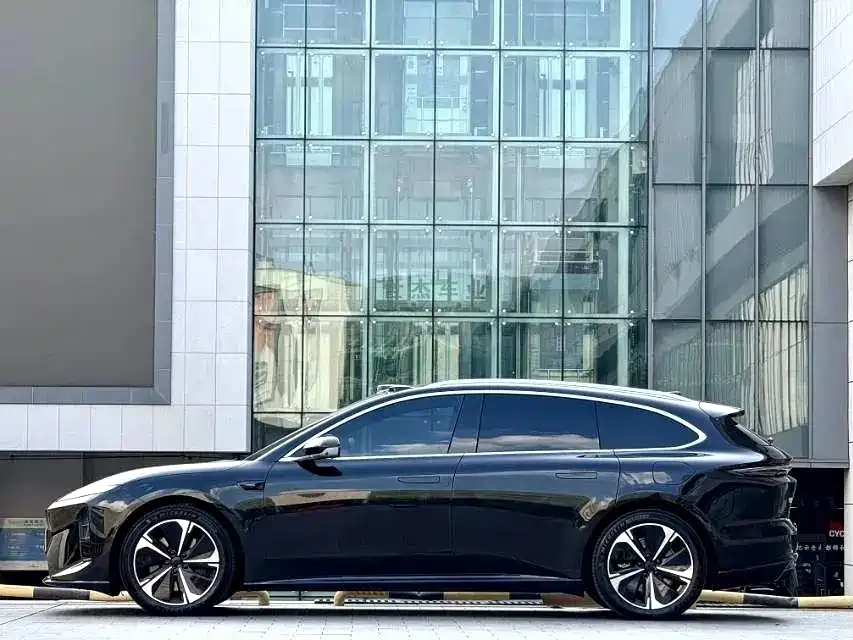 Фото 3 - NIO ET5T