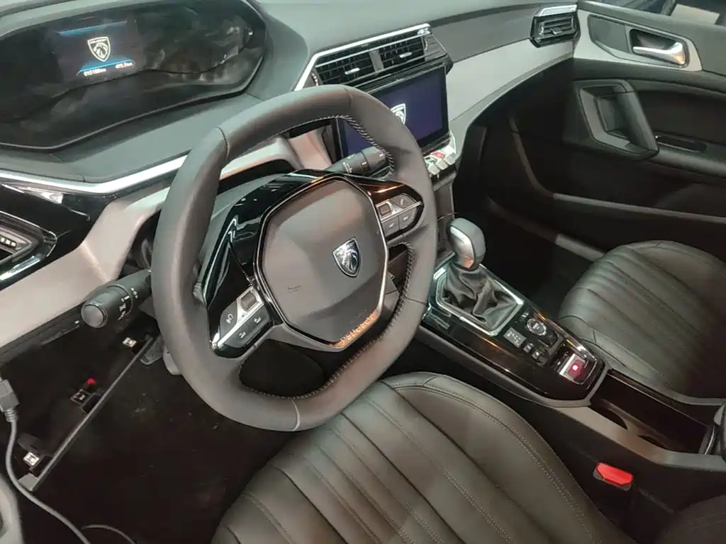 Peugeot 408 2024 2022 1.6T Light Chaser Edition