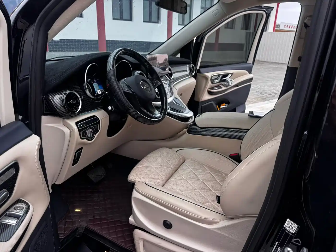 Mercedes-Benz V-Class 2024 2022 V 260 L Long Wheelbase Luxury Edition