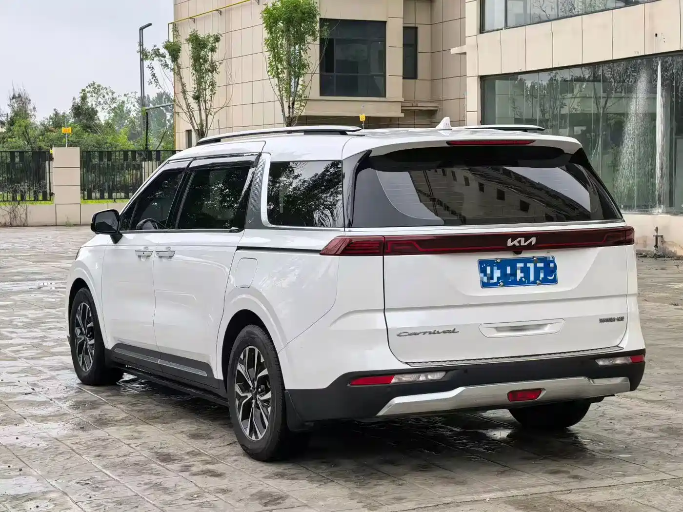 Kia Carnival 2023 2021 2.0T Flagship Edition