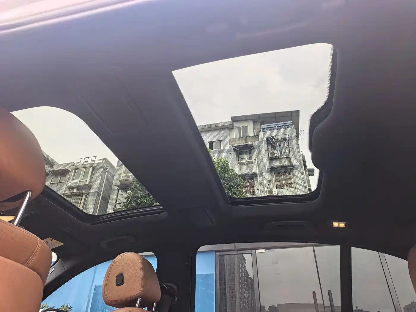 BMW 5 Series 2019 530Li Leading M Sport Package фото 16