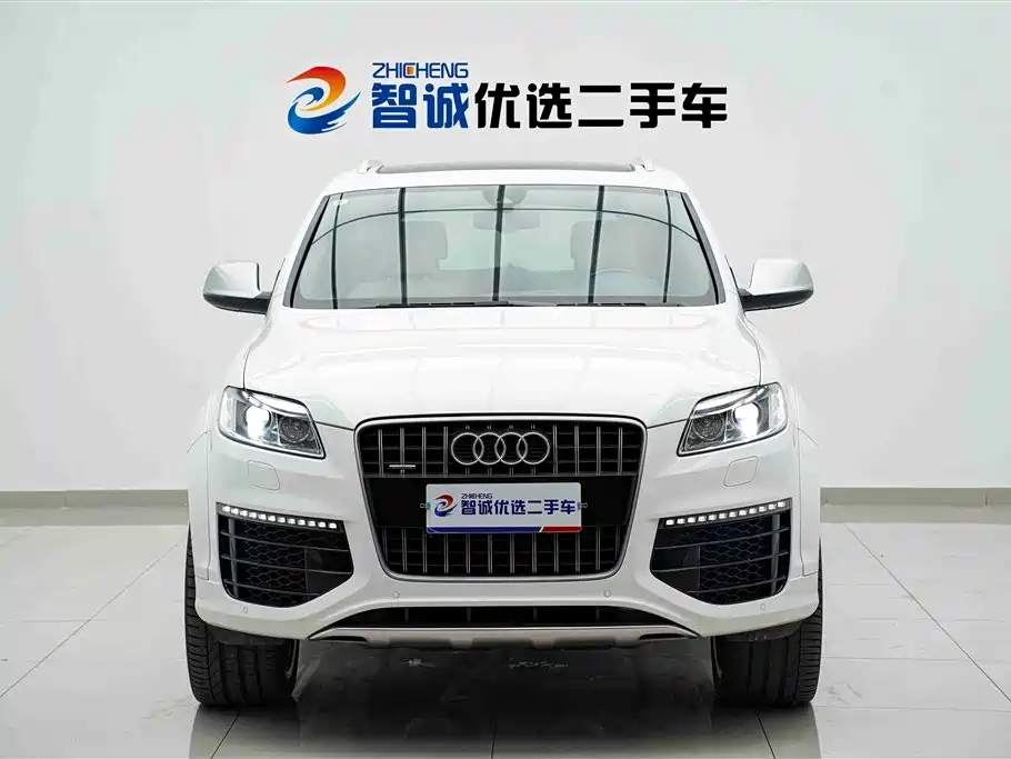 Audi Q7 2010 2010 Model 6.0 V12 TDI Flagship