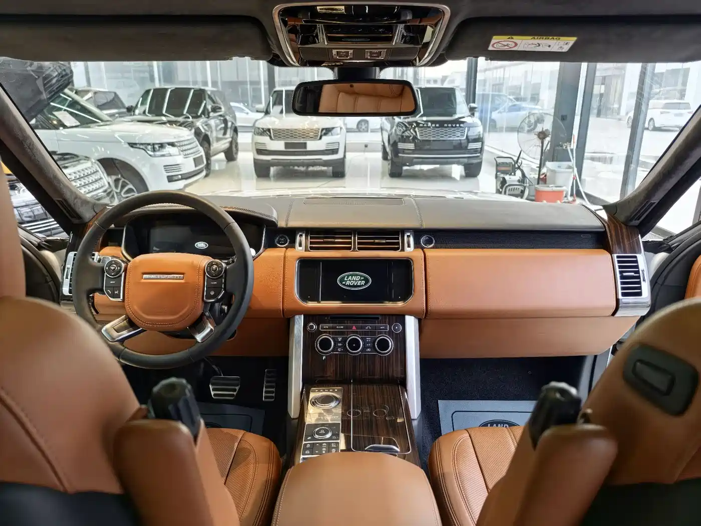Land Rover Range Rover 2016 5.0 SC V8 AB Ultimate Autobiography LWB фото 10