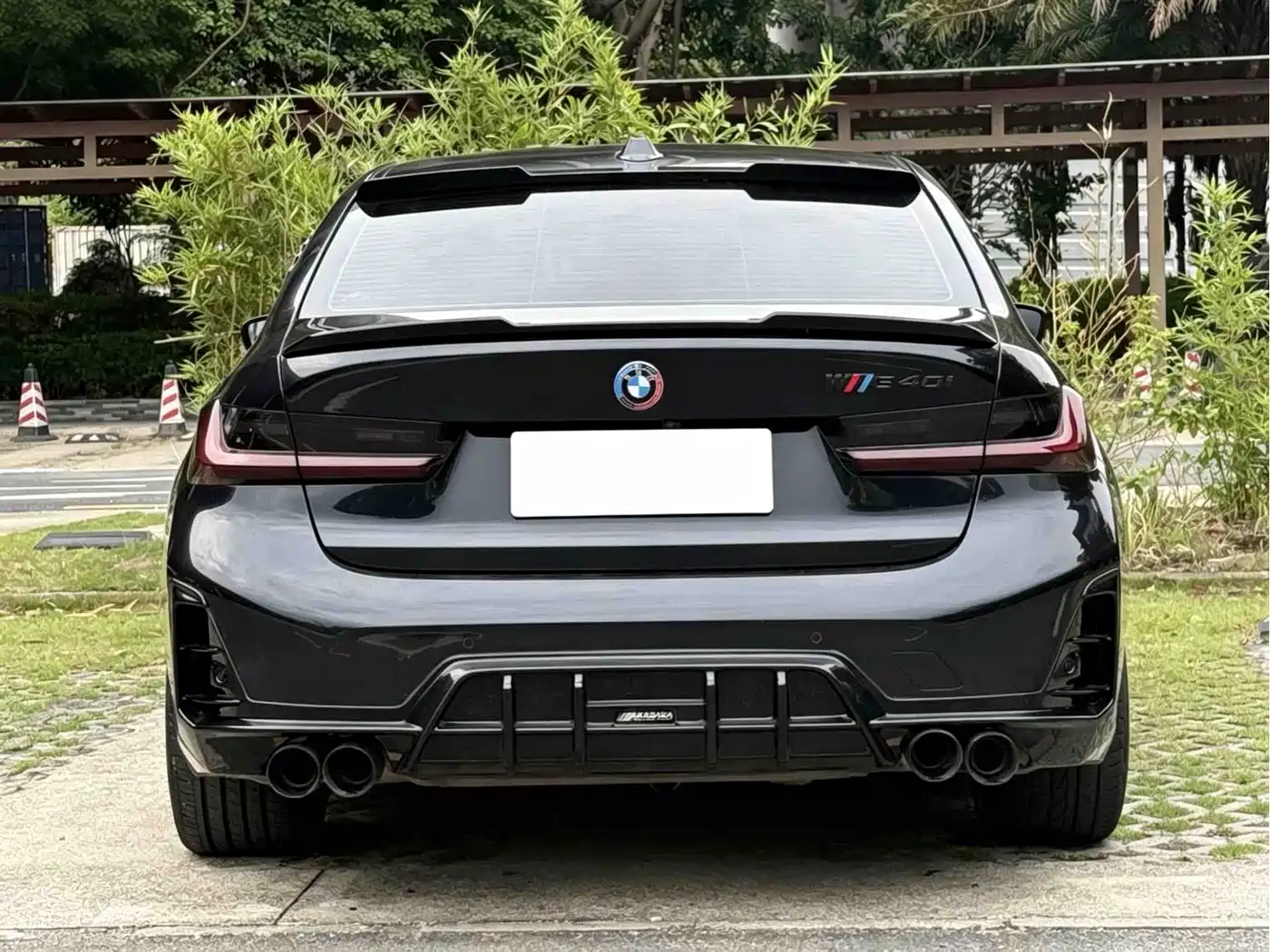 BMW 3 Series 2023 325Li M Sport Package фото 5