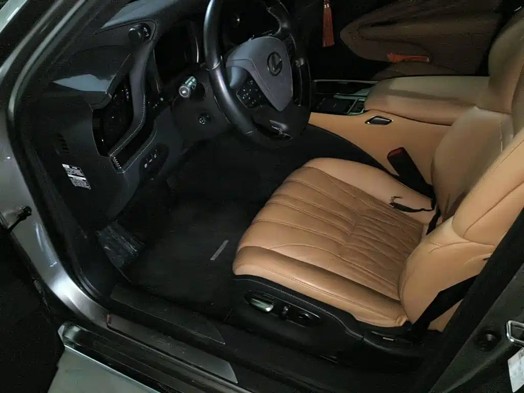 Lexus LS 2022 2021 500h Luxury Edition