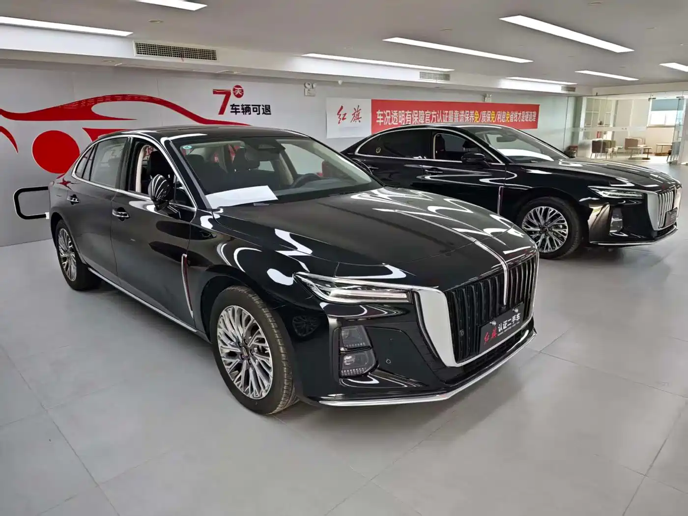 Фото 3 - Hongqi H5