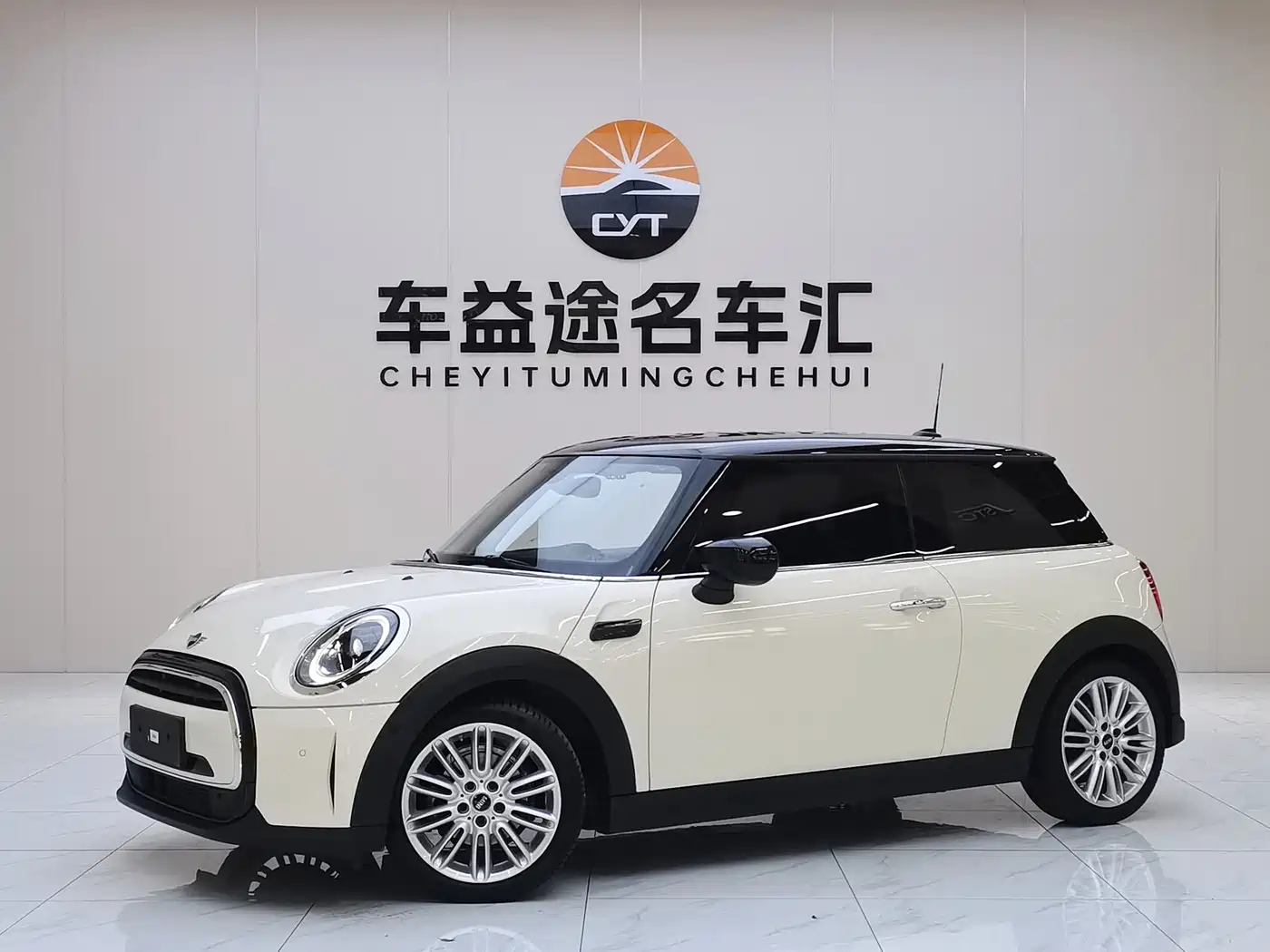 Фото 1 - MINI MINI