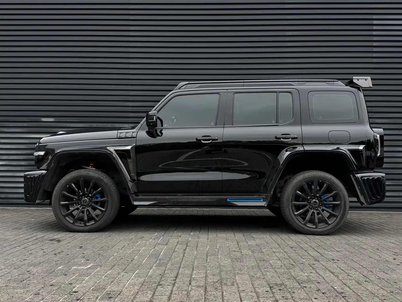 Crossboundary Auto Co-created Tank 300 2023 2023 2.0T Cyber Knight
