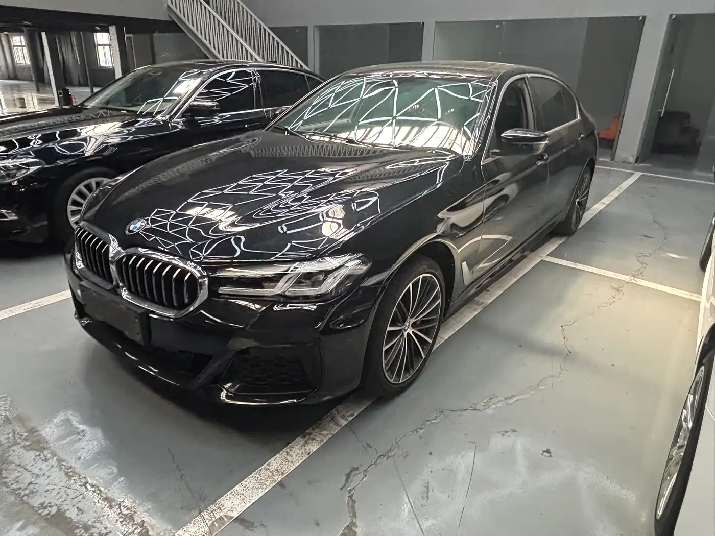 Фото 2 - BMW 5 Series