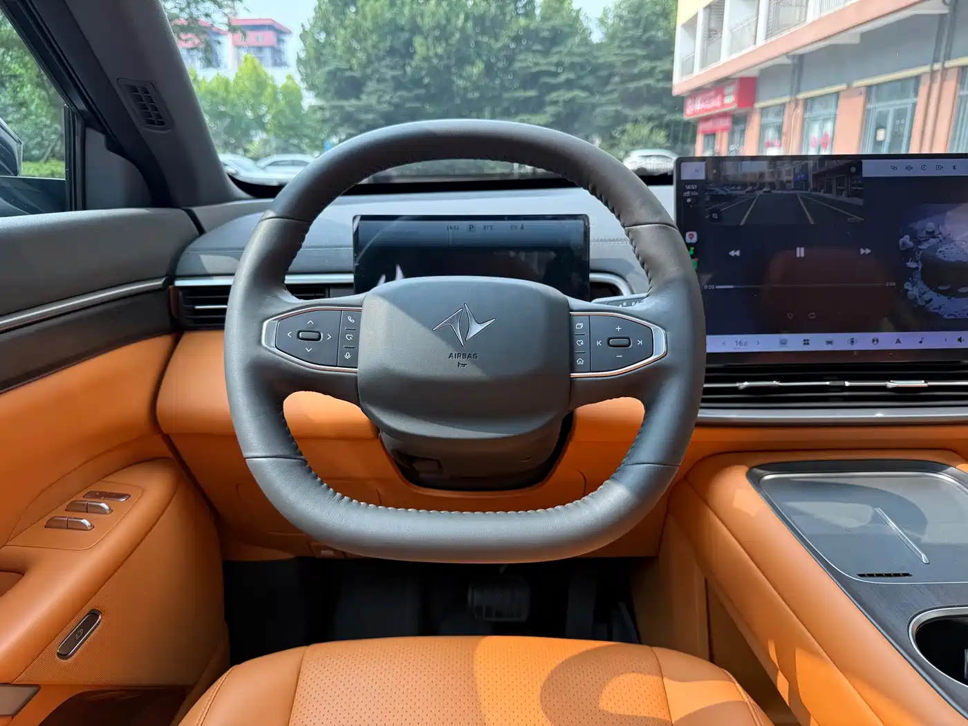 Dongfeng Yipai eπ008 2025 2026 6-seater EREV Family Joy Edition