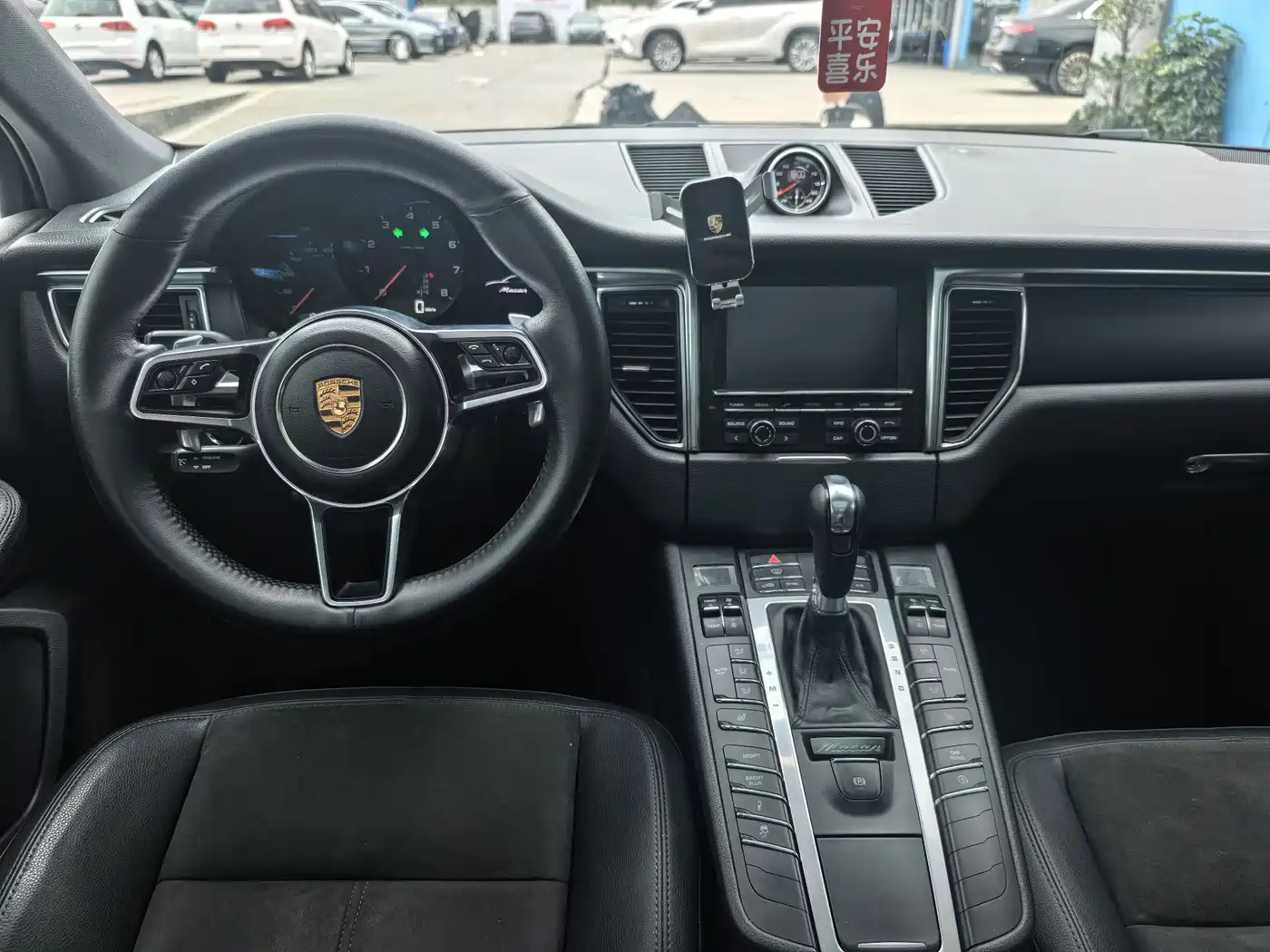 Porsche Macan 2014 Macan 2.0T фото 15