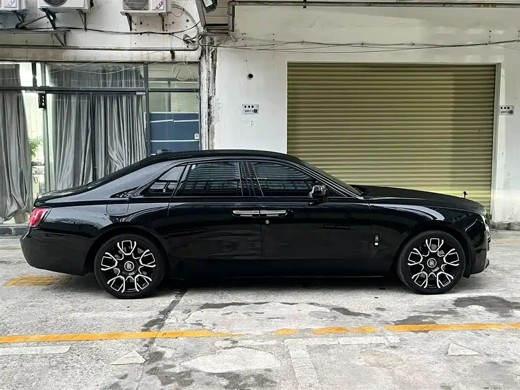 Rolls-Royce Ghost 2021 6.7T Standard Wheelbase фото 6