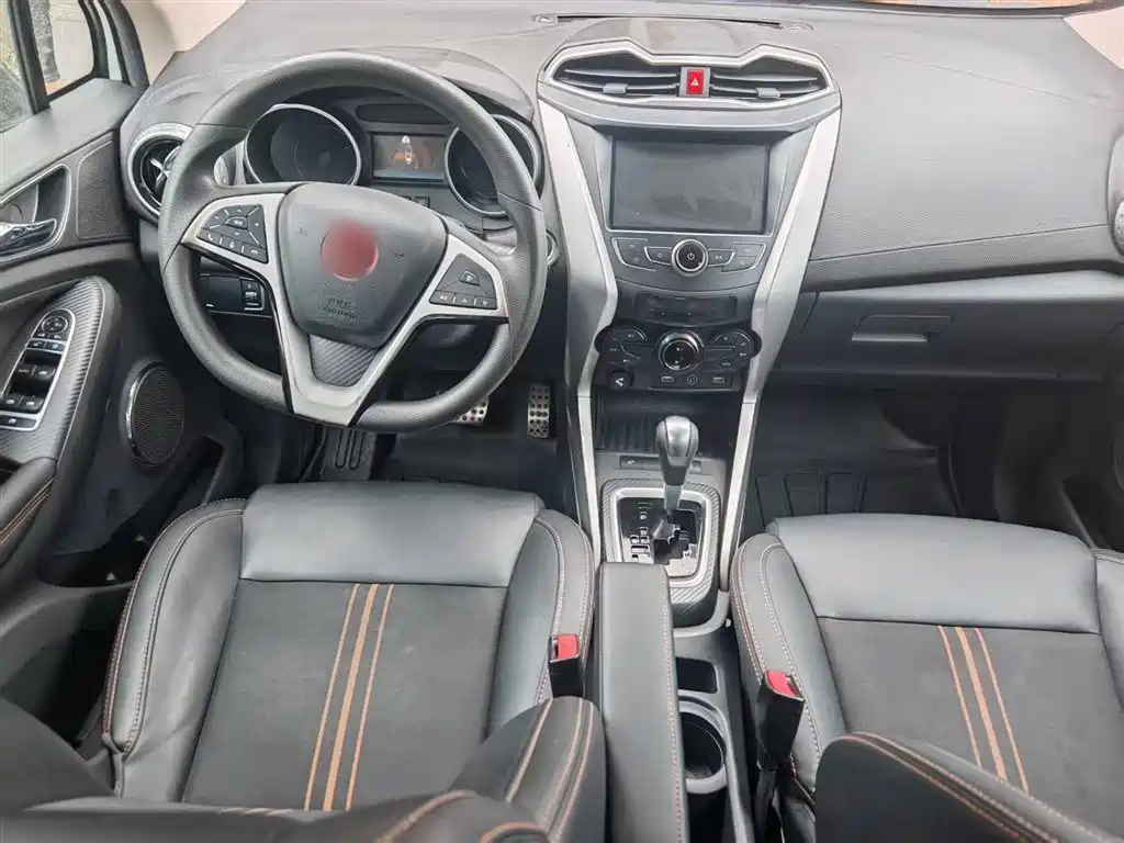 BYD Yuan 2017 1.5L Auto Cool Connect фото 12