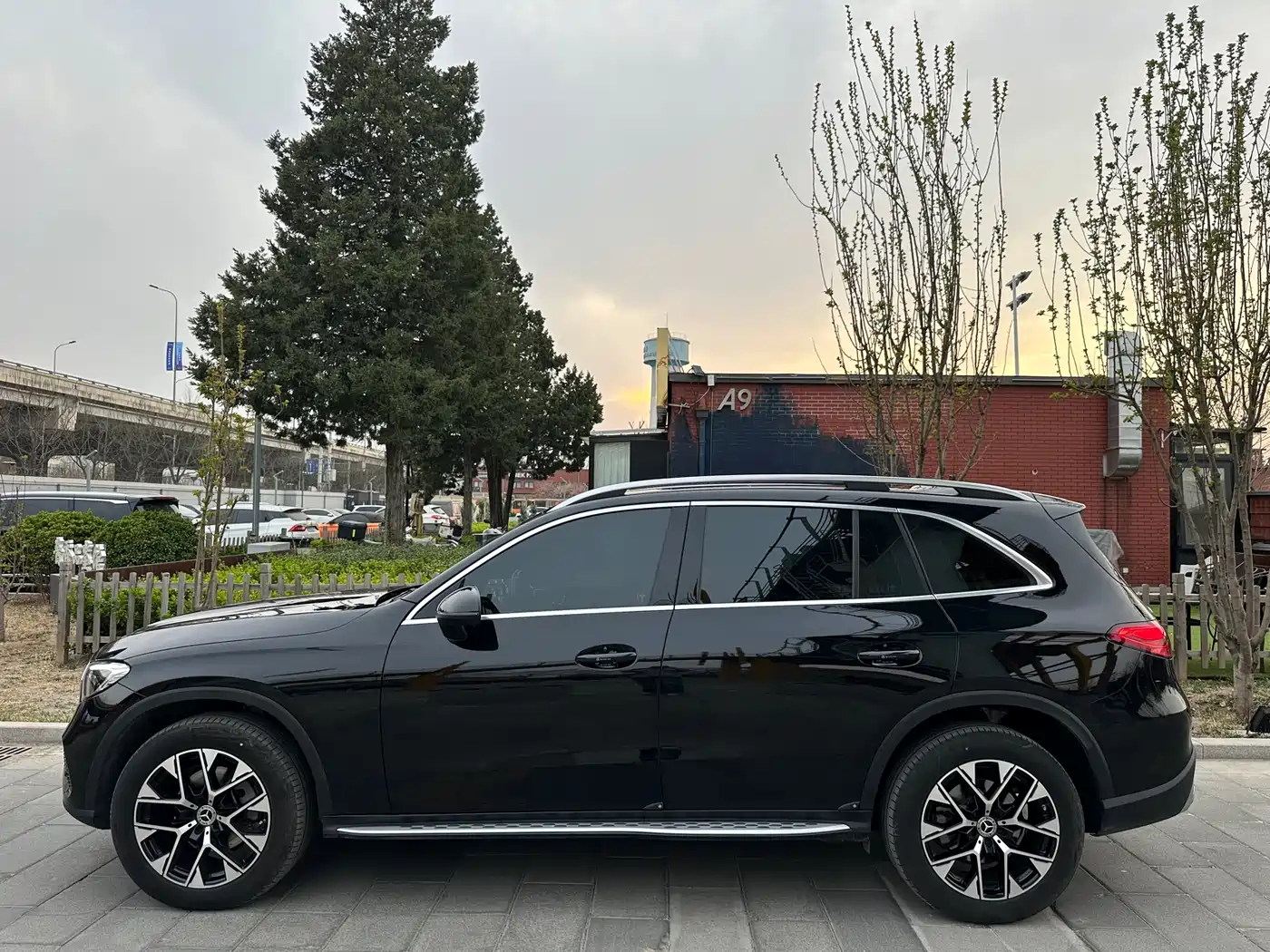 Mercedes-Benz GLC 2024 GLC 260 L 4MATIC Dynamic 5-seater фото 19