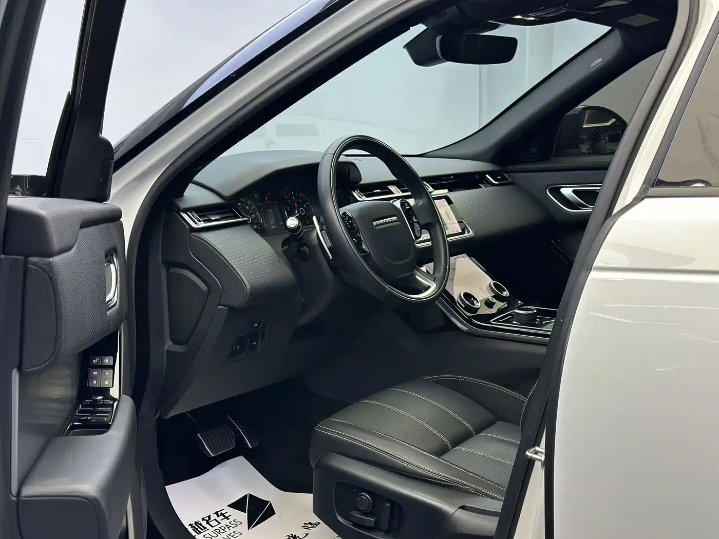 Land Rover Range Rover Velar 2020 P250 фото 7