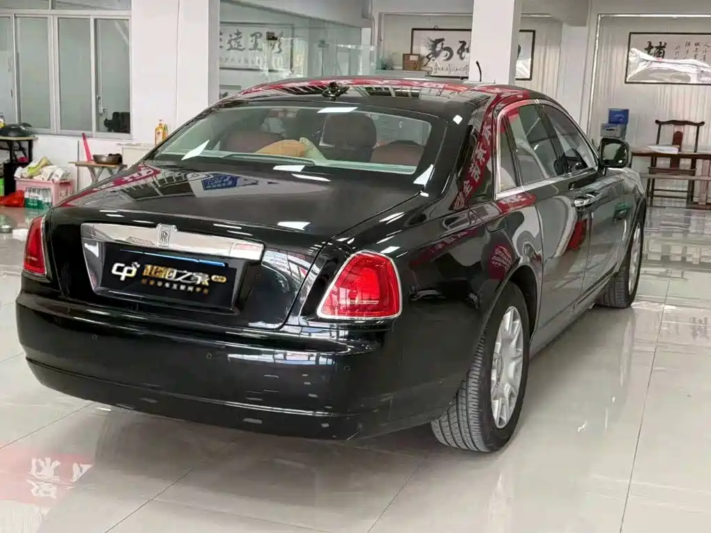 Фото 2 - Rolls-Royce Ghost