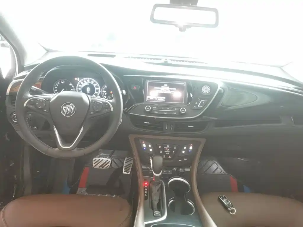 Фото 10 - Buick Envision Plus