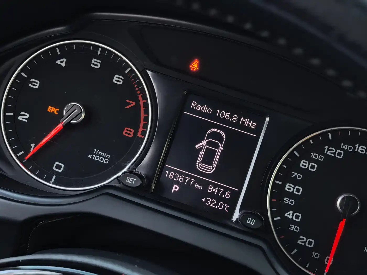 Audi Q5 2015 40 TFSI Technology фото 16