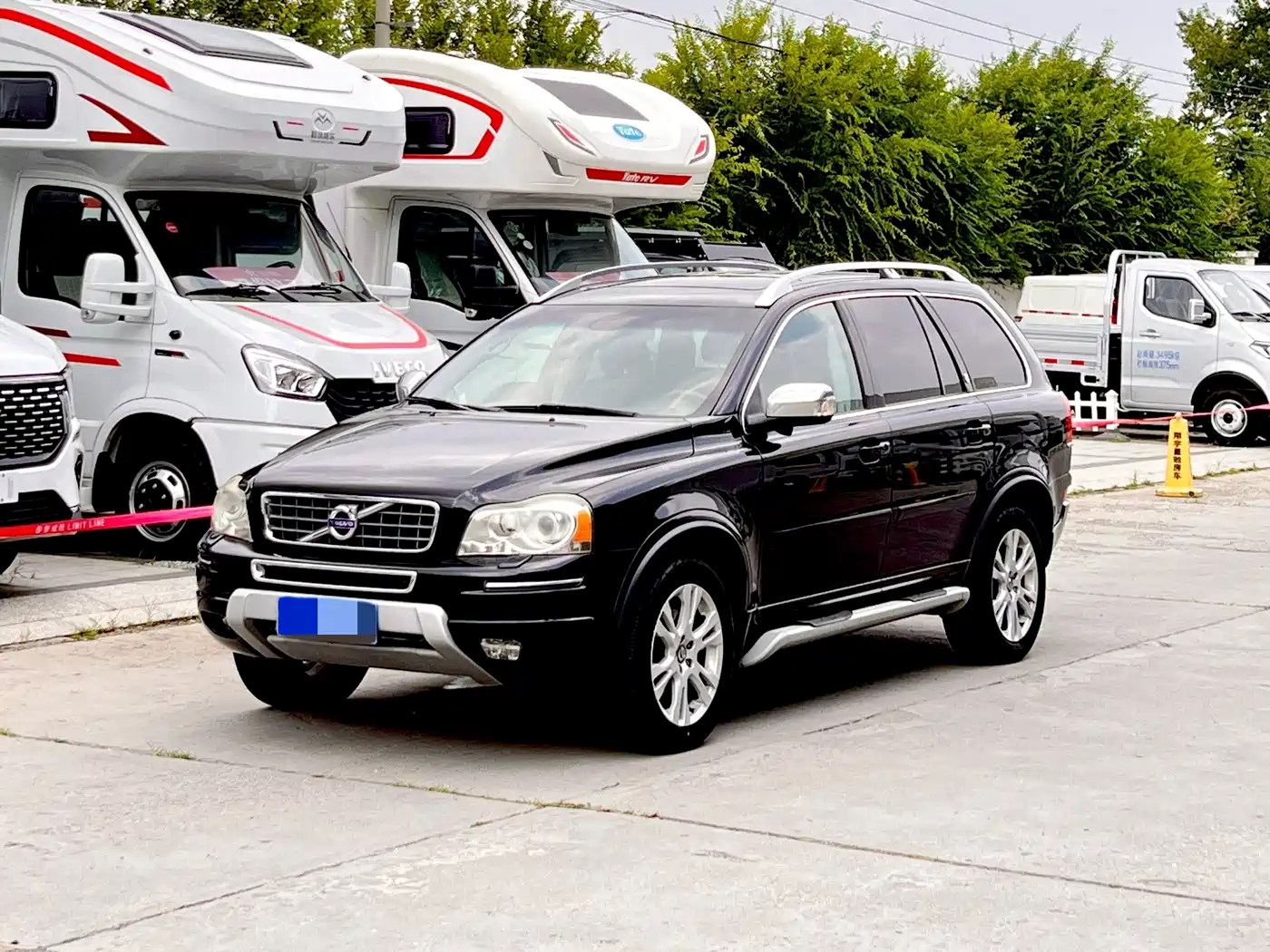 Photo 1 - Volvo XC90