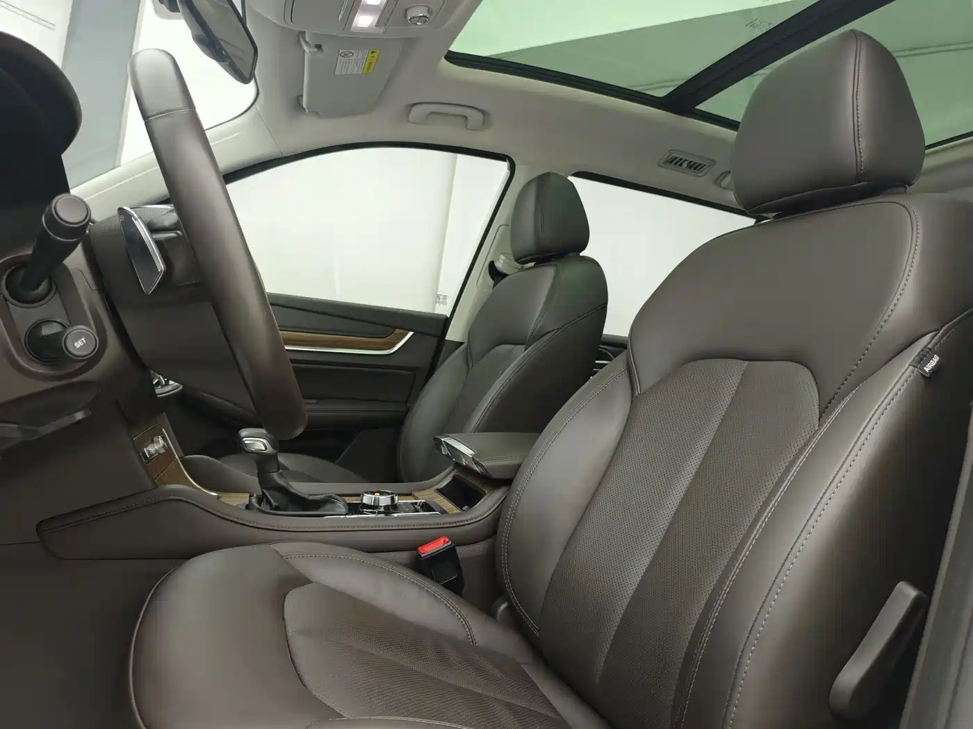 Roewe RX8 2020 2019 30T Intelligent Internet AWD Flagship Edition